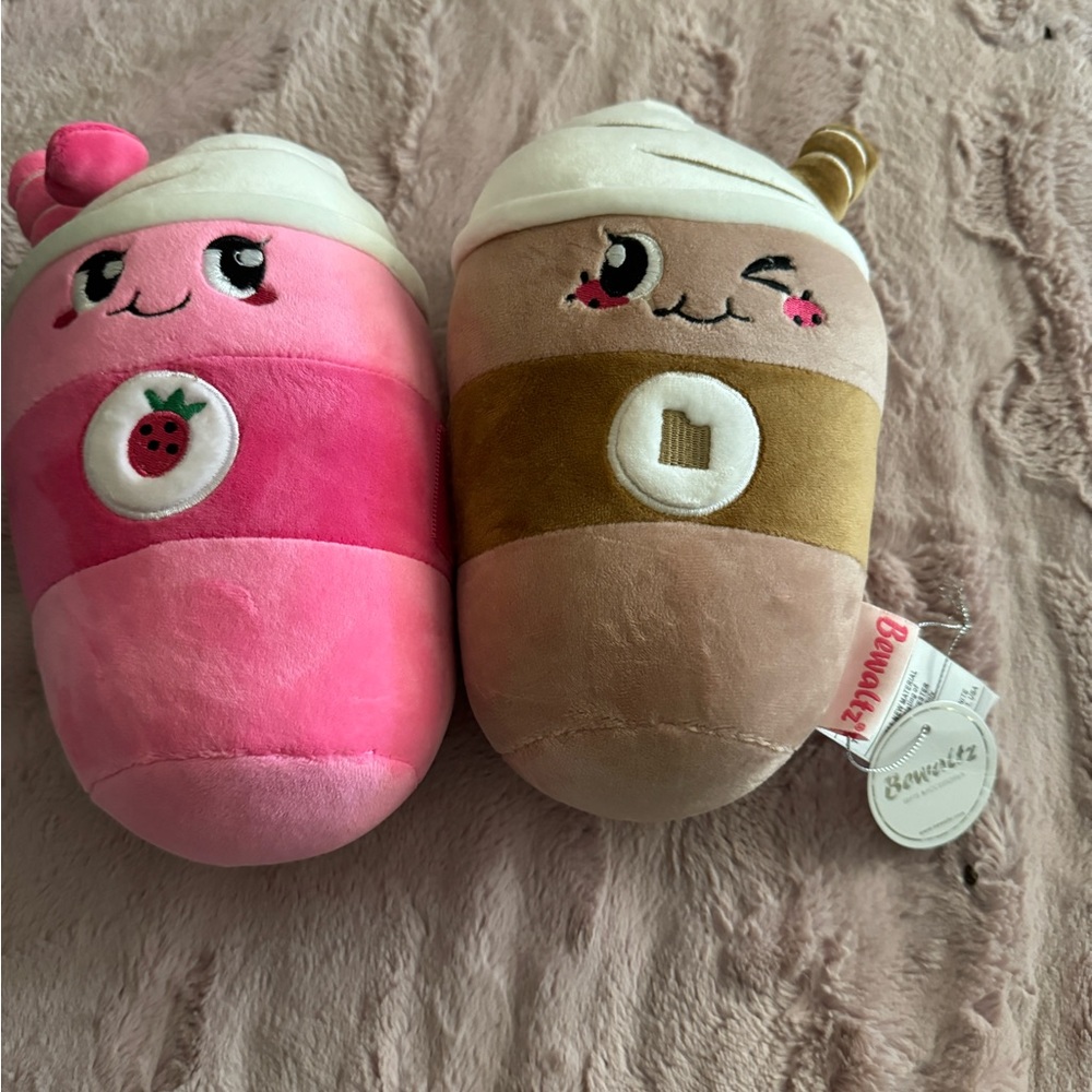 Bewaltz Frappuccino plushies